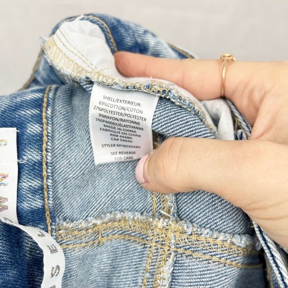 Tinseltown NEW Hi-Rise Flare Jeans Light Wash Denim Chewed Hem - Size 5/27 - Picture 5 of 8